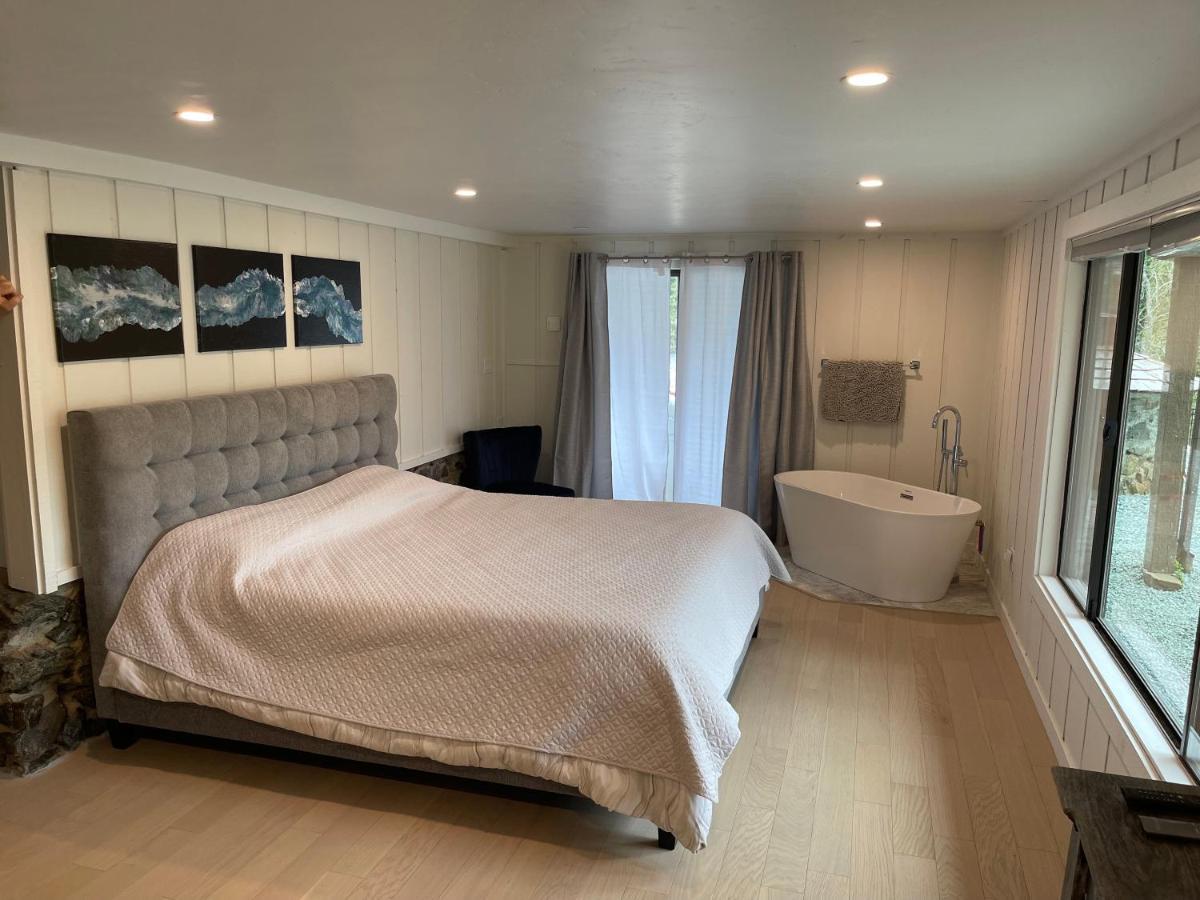 The River House Grants Pass Εξωτερικό φωτογραφία