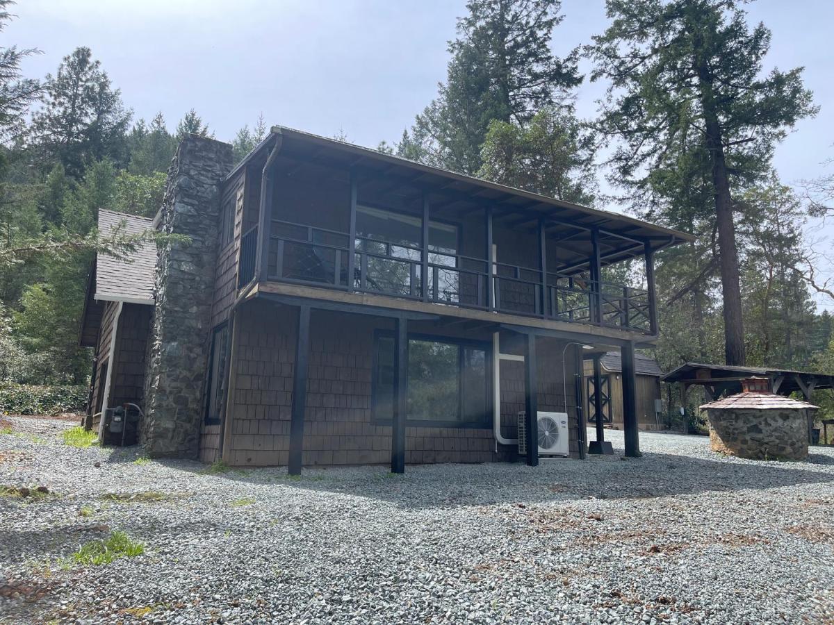 The River House Grants Pass Εξωτερικό φωτογραφία