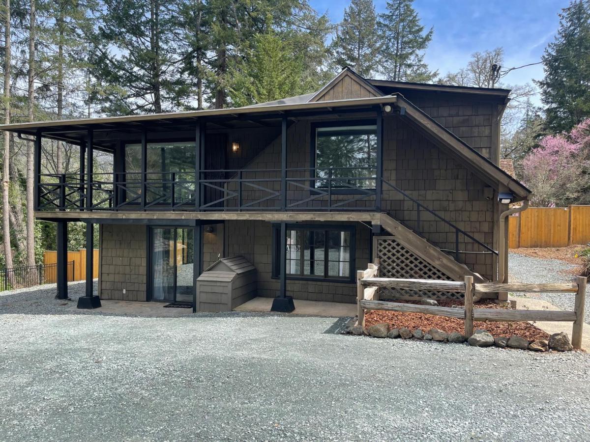 The River House Grants Pass Εξωτερικό φωτογραφία